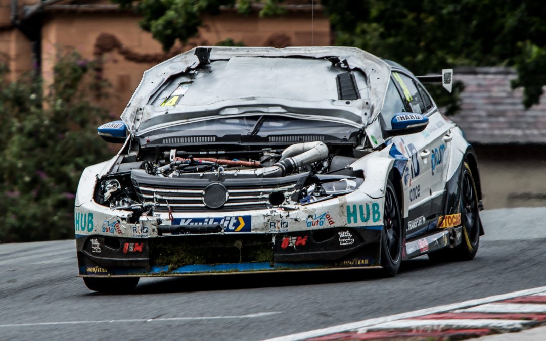 Team HARD. Racing Duo Brown and Hamilton to Miss Knockhill